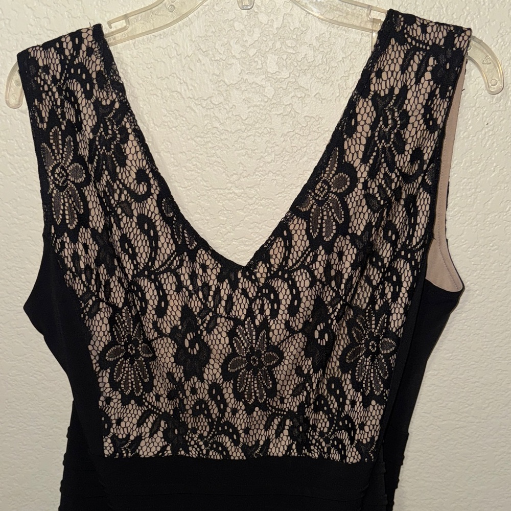 Candalite Women’s Lace Long Sleeveless Black Dress - Picture 6 of 10